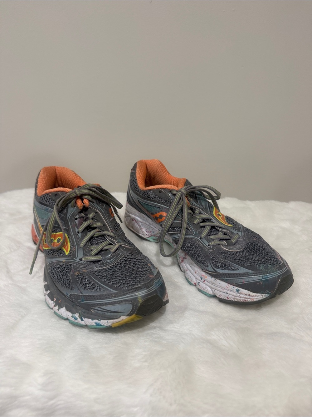Saucony Women's Gray Running Shoes with Orange Lining